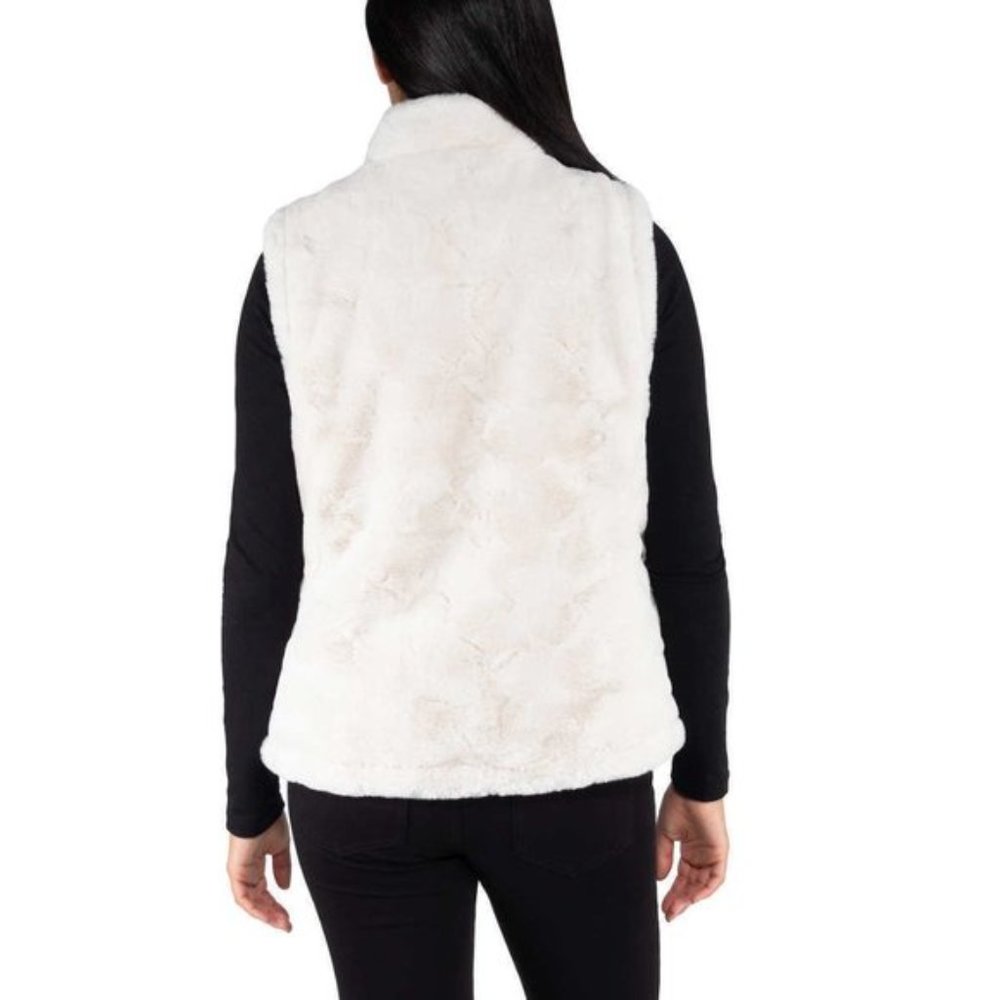 IVORY NWT Quilted Faux Fur Puffer Vest  Reversible  Nicole Miller - Picture 6 of 13